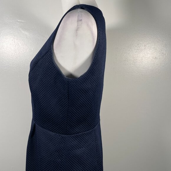 Banana Republic Navy Blue Crew Neck Textured Sleeveless Knee length Dress 8 - Picture 7 of 15